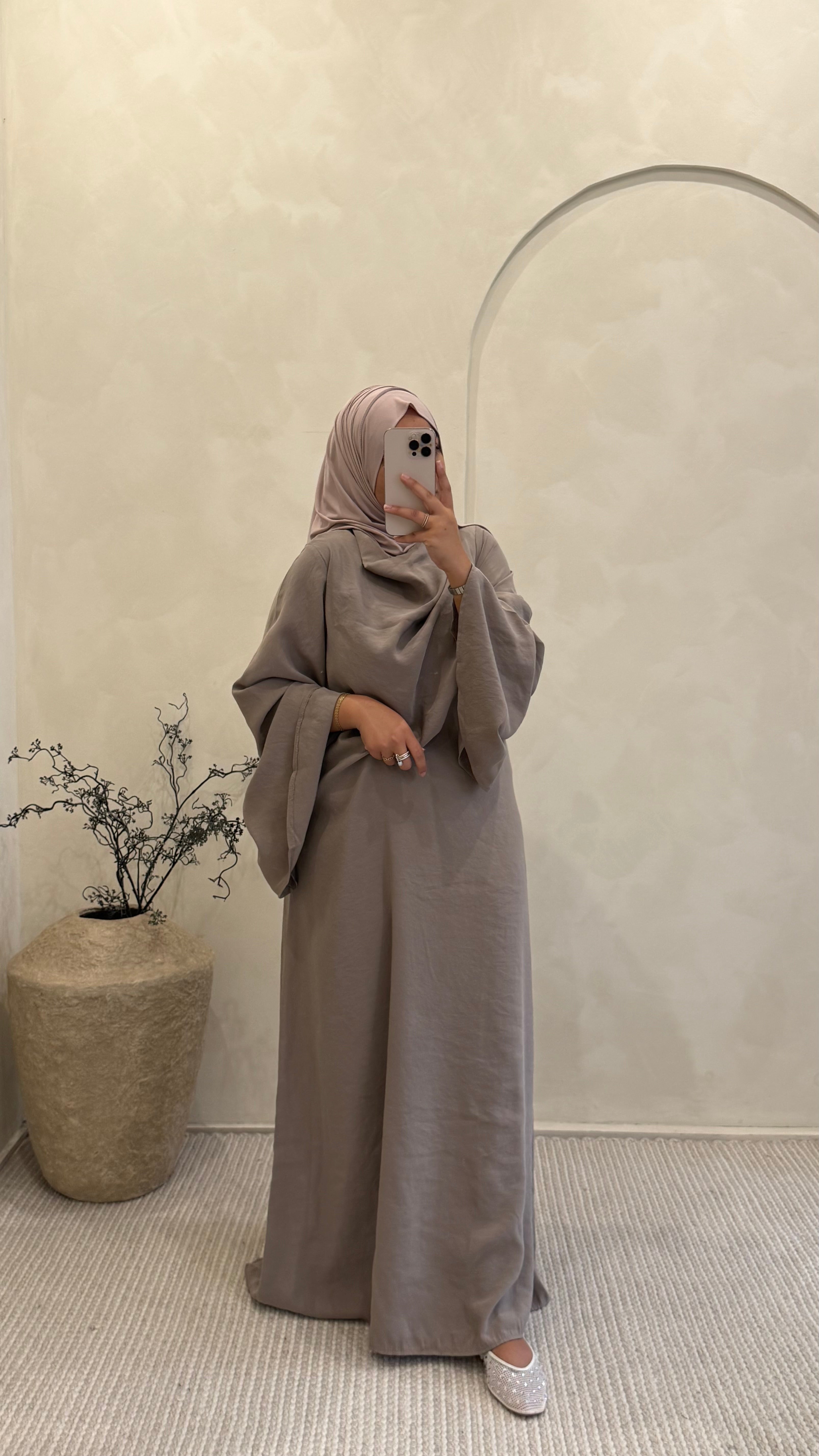 Abaya Deyna Taupe