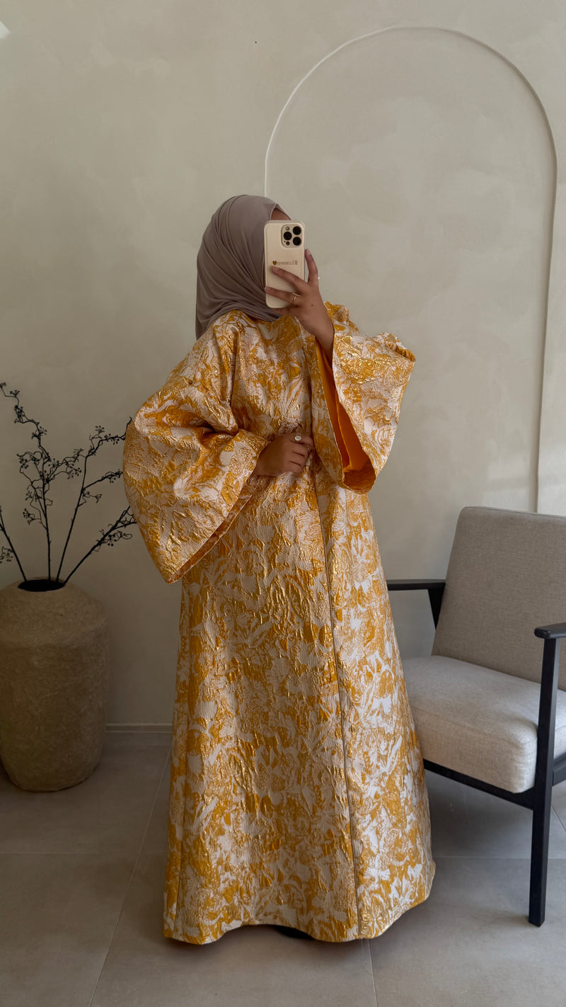 Robe Mona