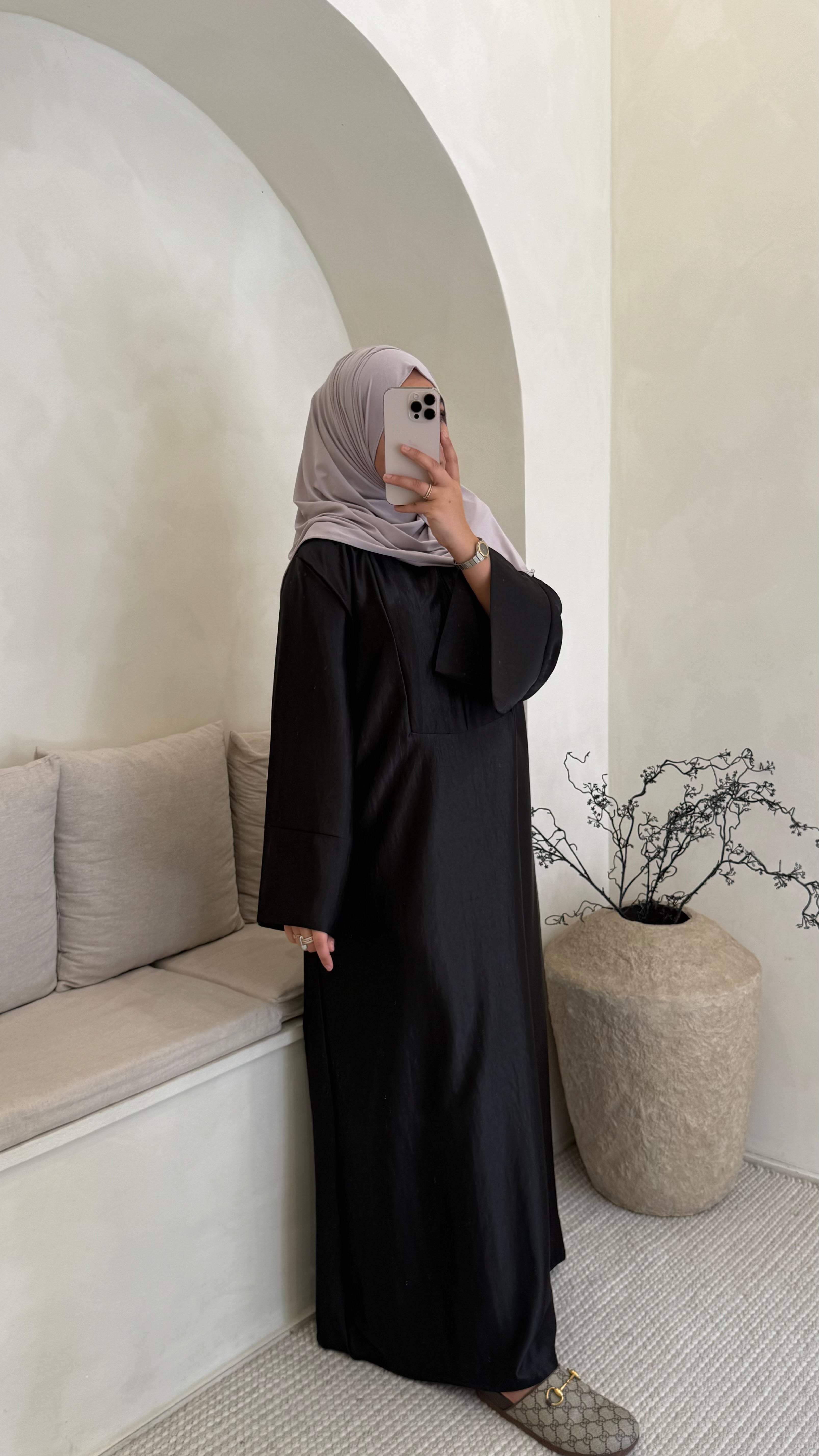 Abaya hind