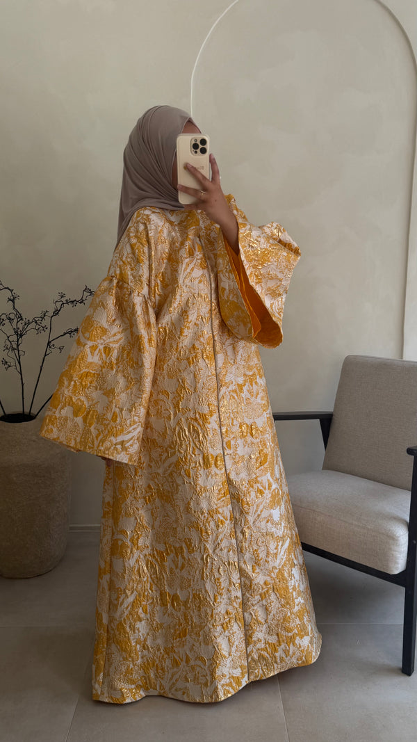 Robe Mona