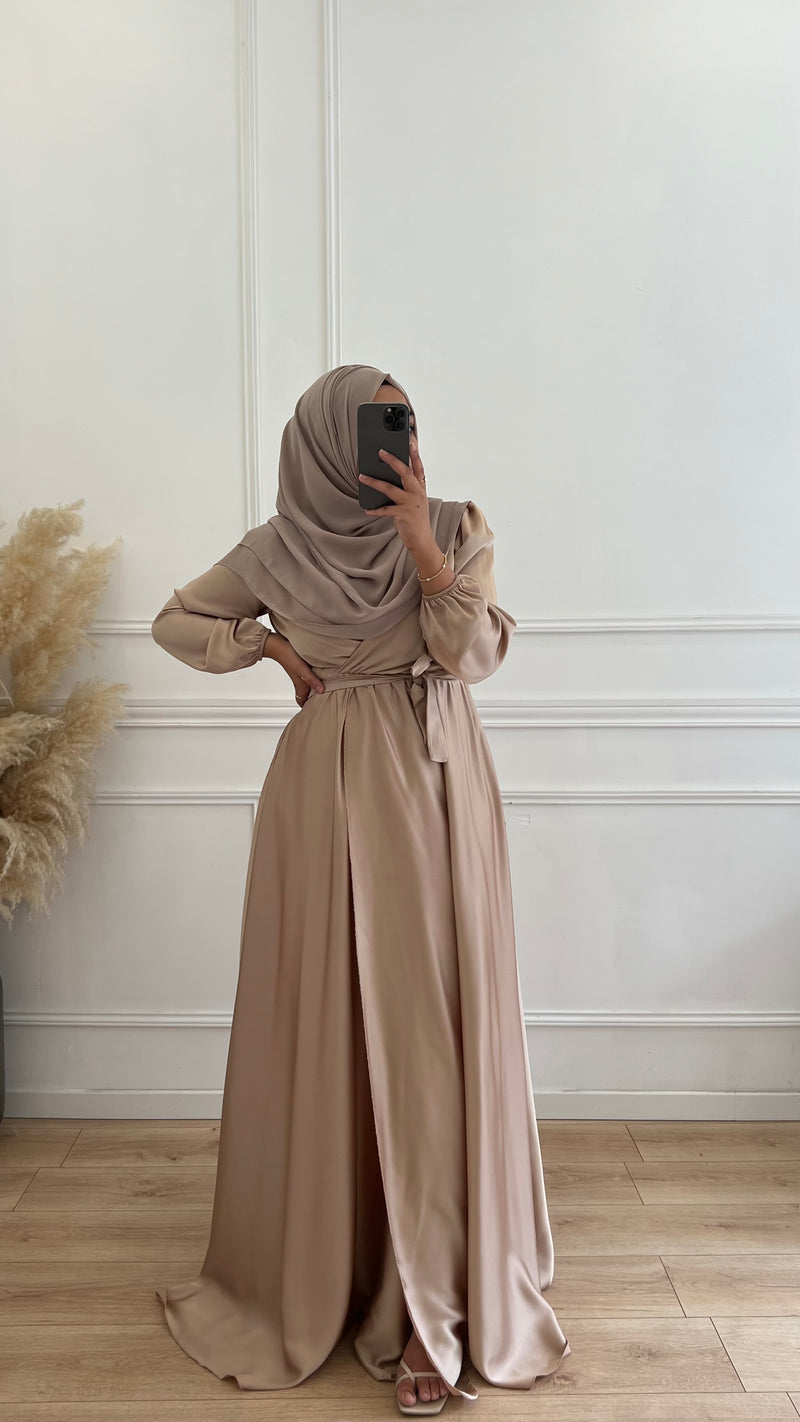 Robe Nour