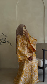 Robe Mona