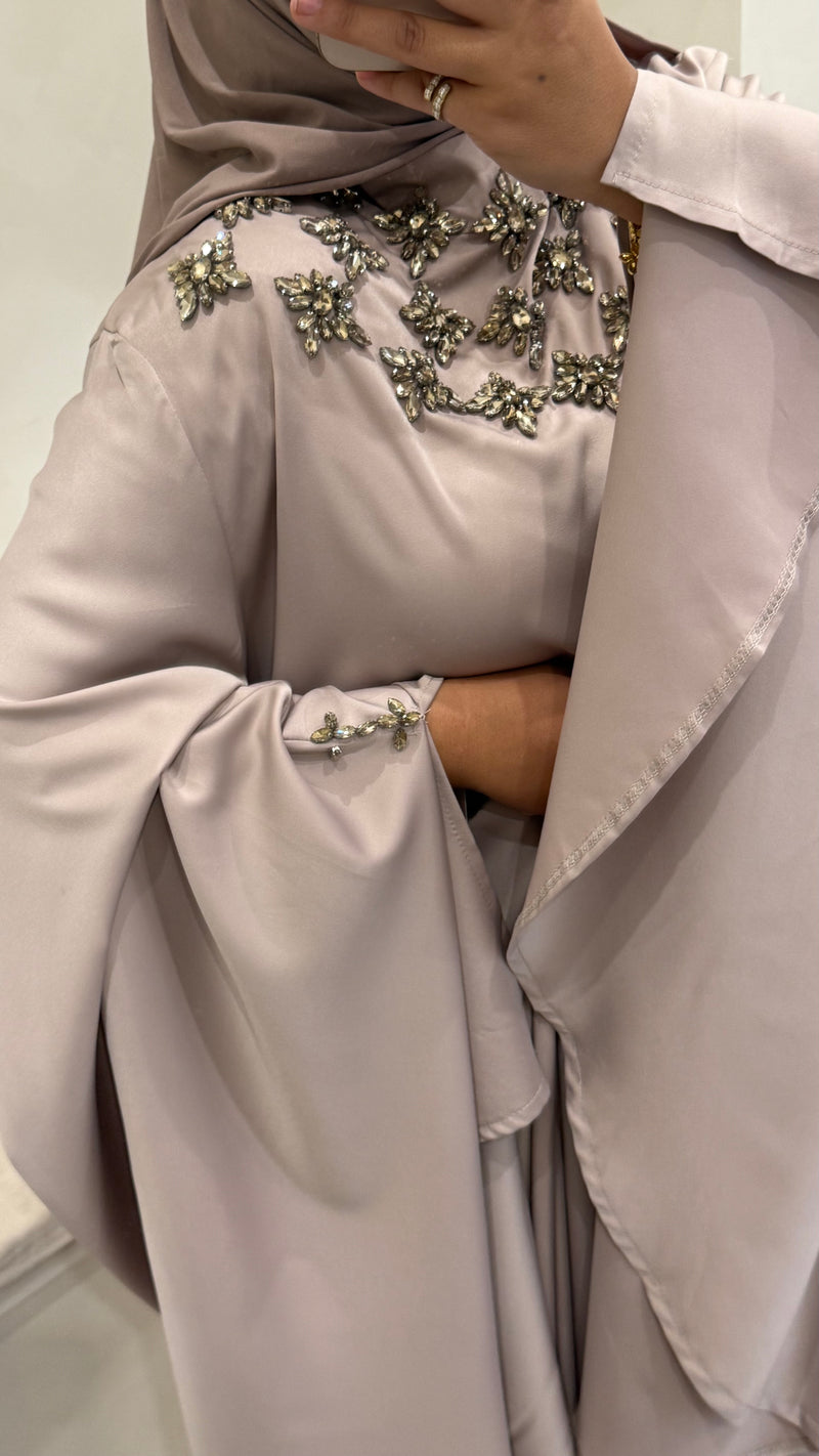 Robe Kayali
