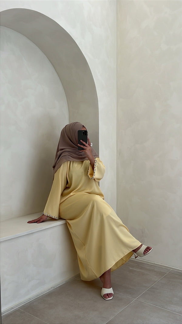 Robe Nayara