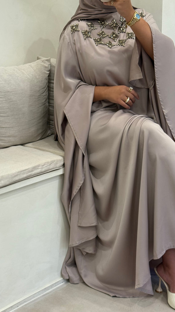Robe Kayali