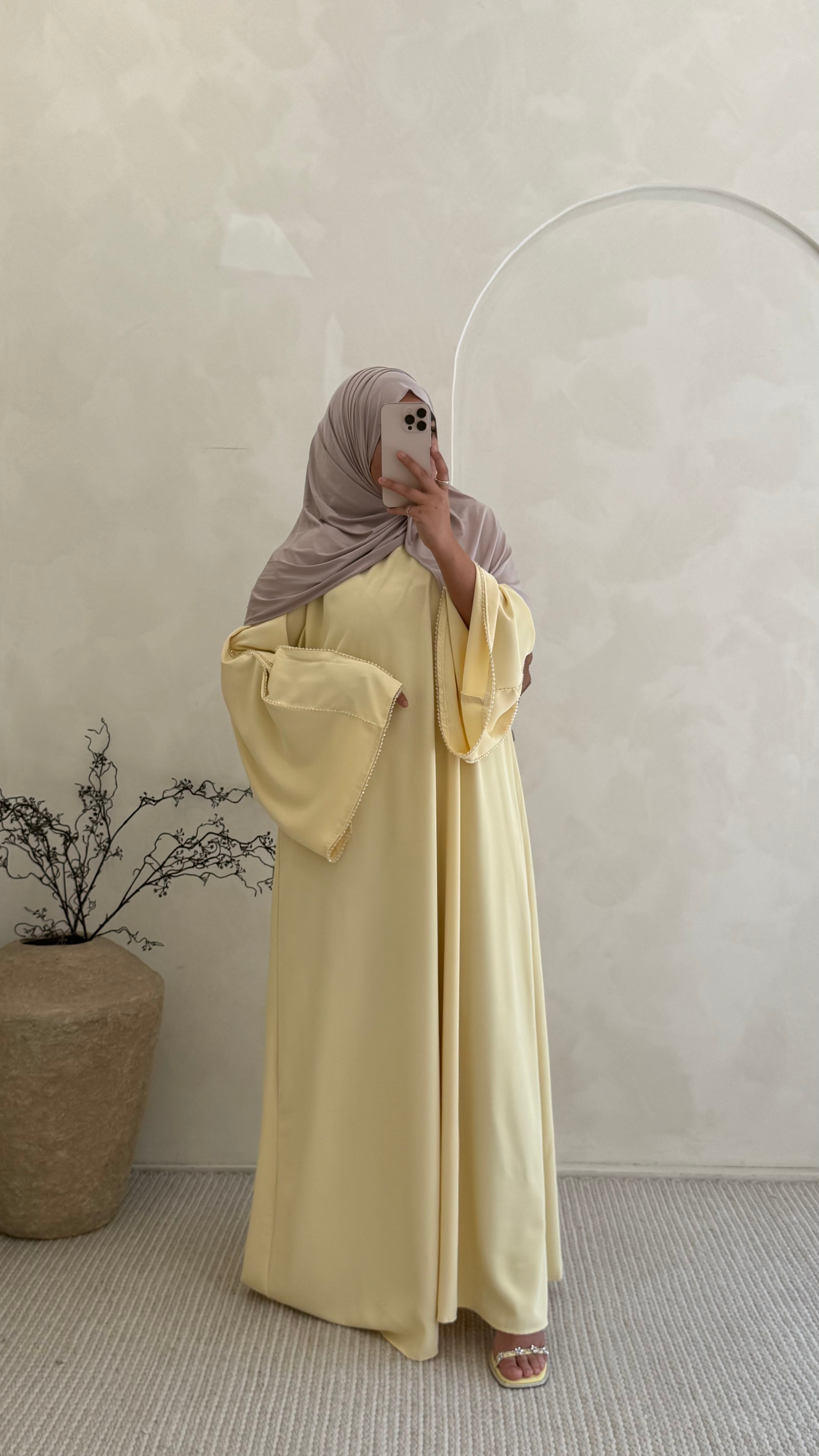 Abaya Qamar Jaune