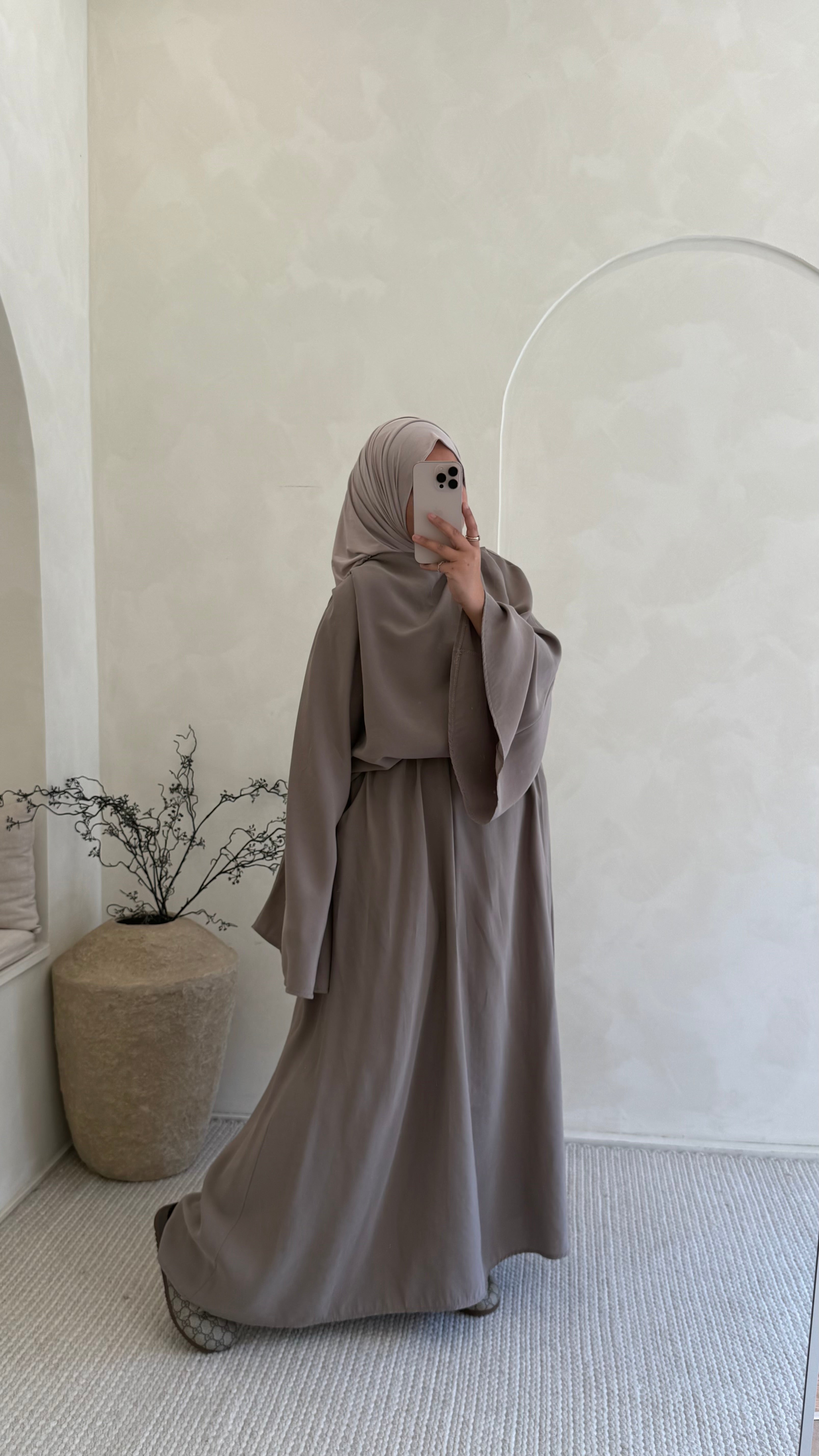 Ensemble Hind Taupe