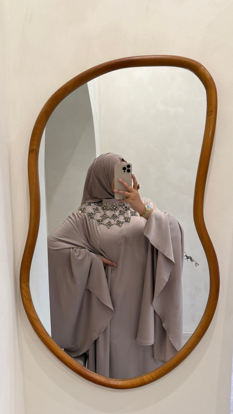 Robe Kayali