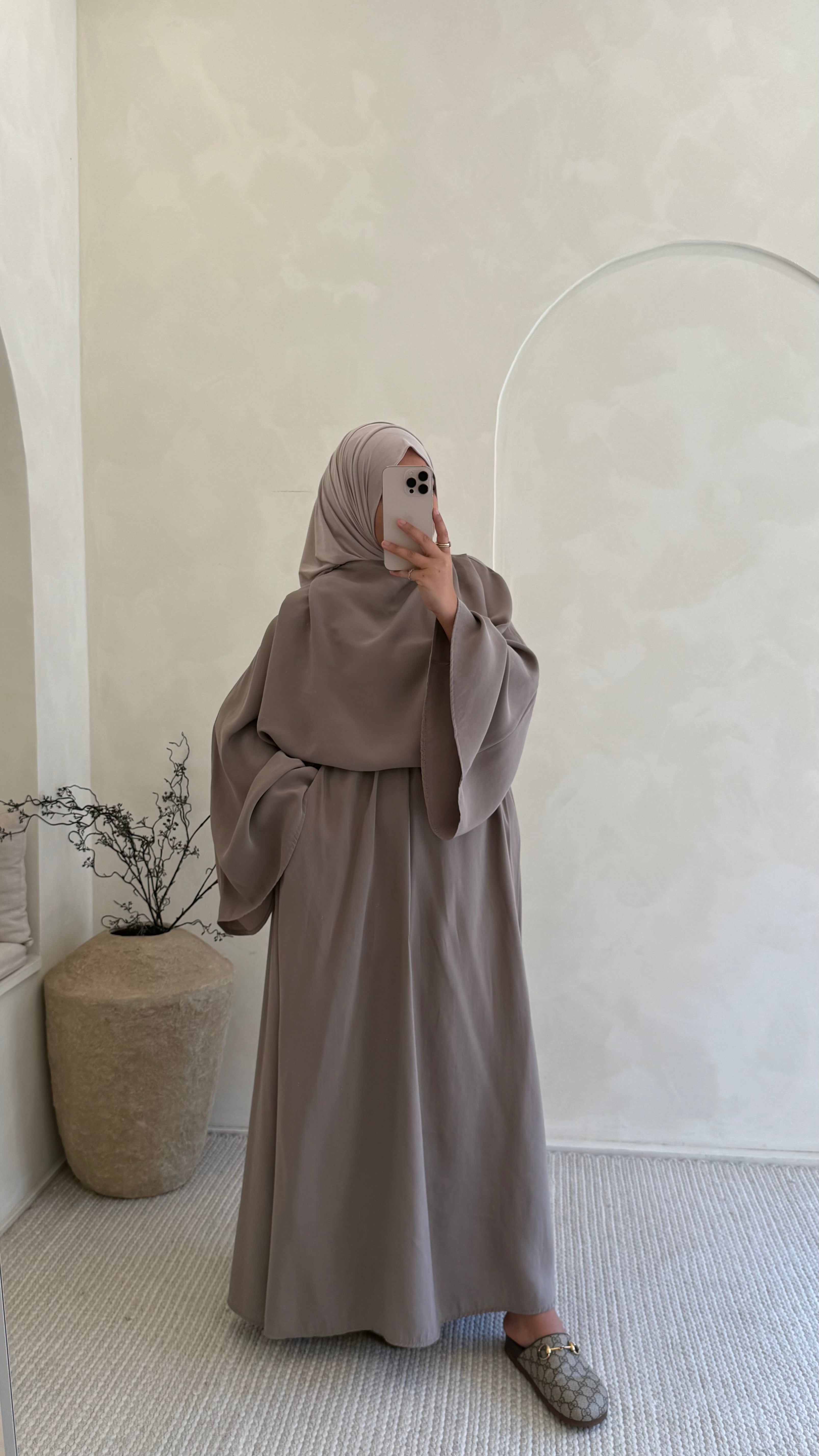 Ensemble Hind Taupe