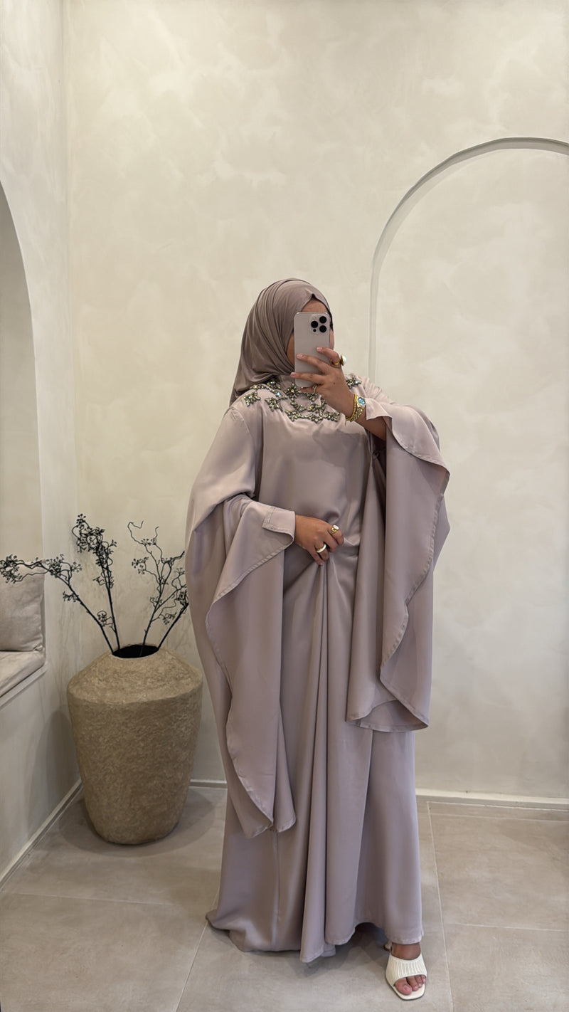 Robe Kayali